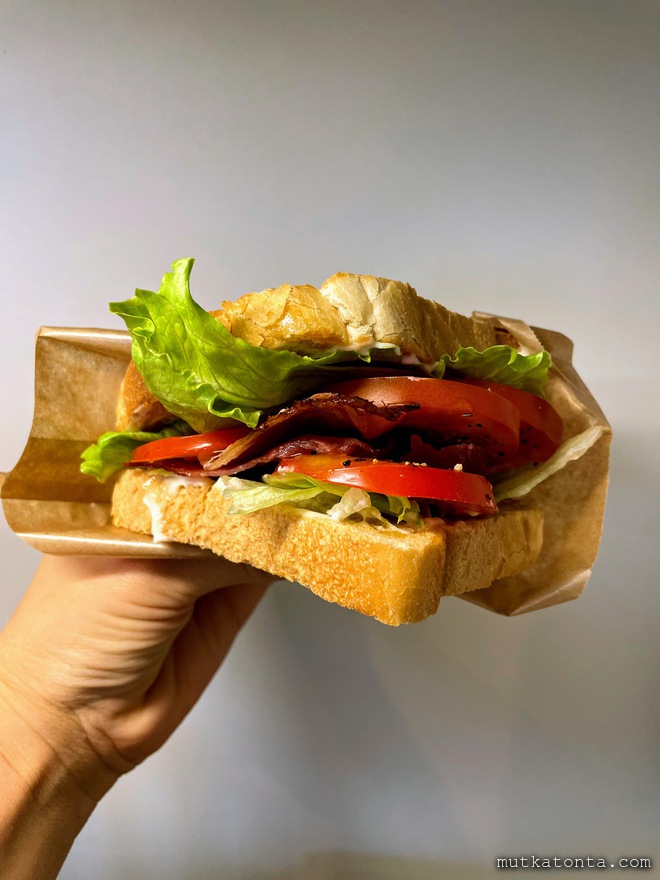 raskaus ja ruokahimot - blt-sandwich