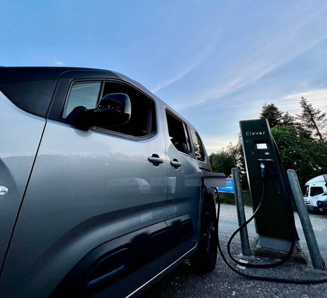 Clever latausasema Tanska.