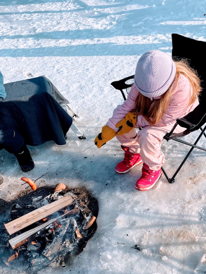 talviloma 2025 makkaranpaistoa