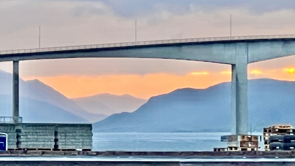 Ruotsin kautta Lofooteille