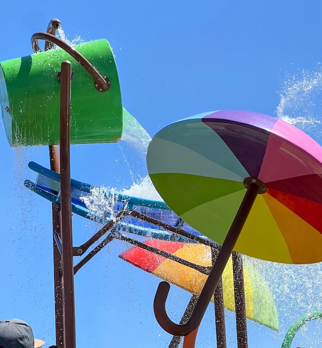 Pipsa Possu huvipuiston vesileikkipaikka splash pad.